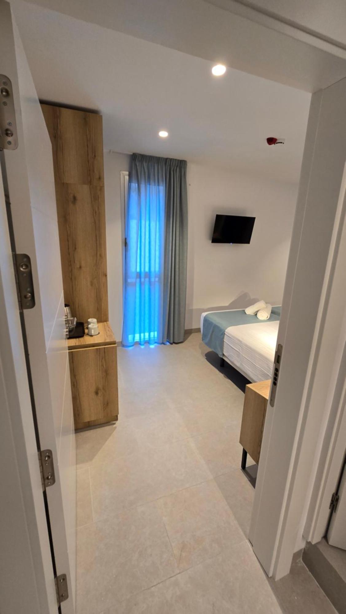 Hostal Rambla 24 By Holihome 알리칸테 외부 사진