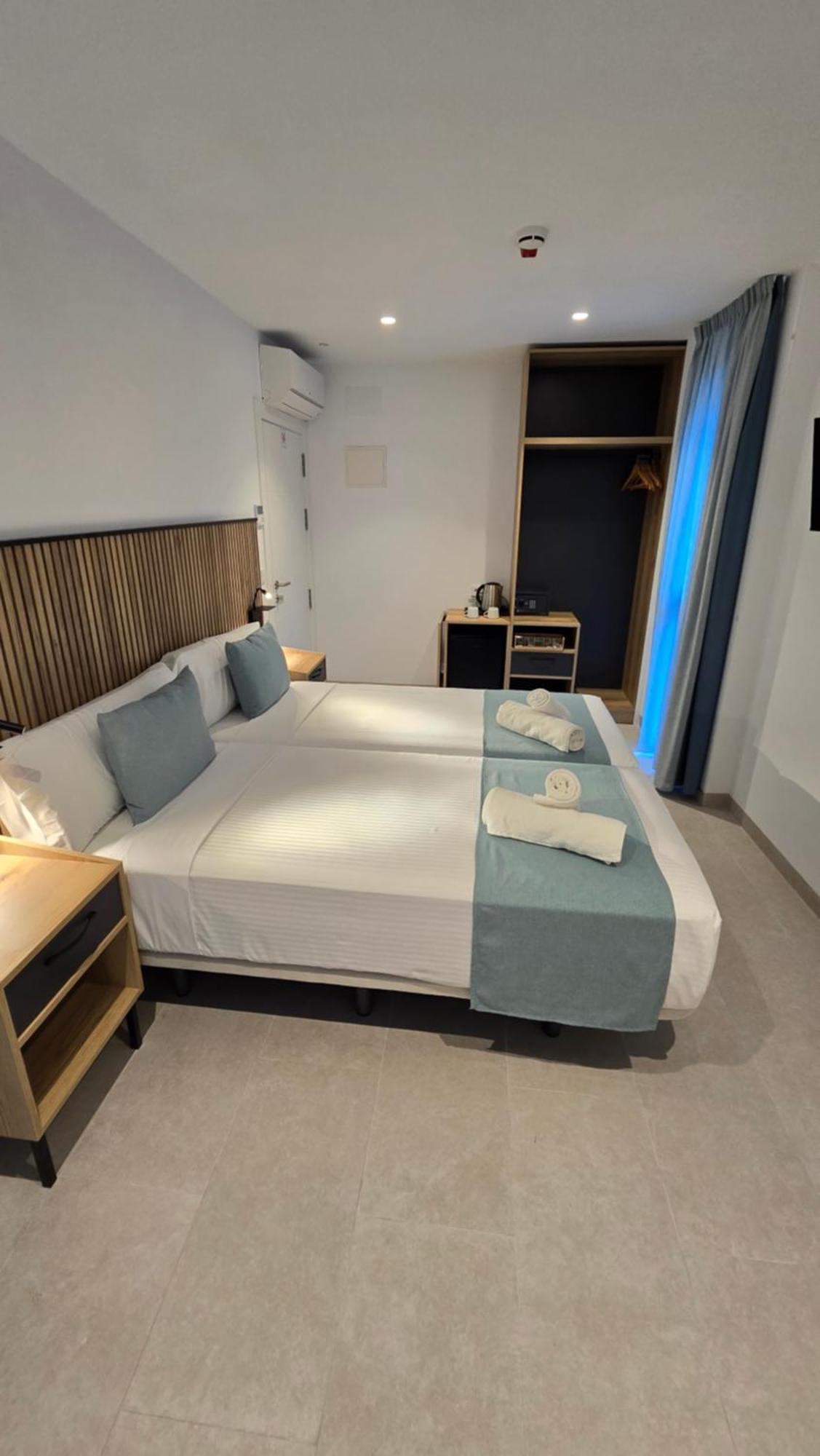 Hostal Rambla 24 By Holihome 알리칸테 외부 사진