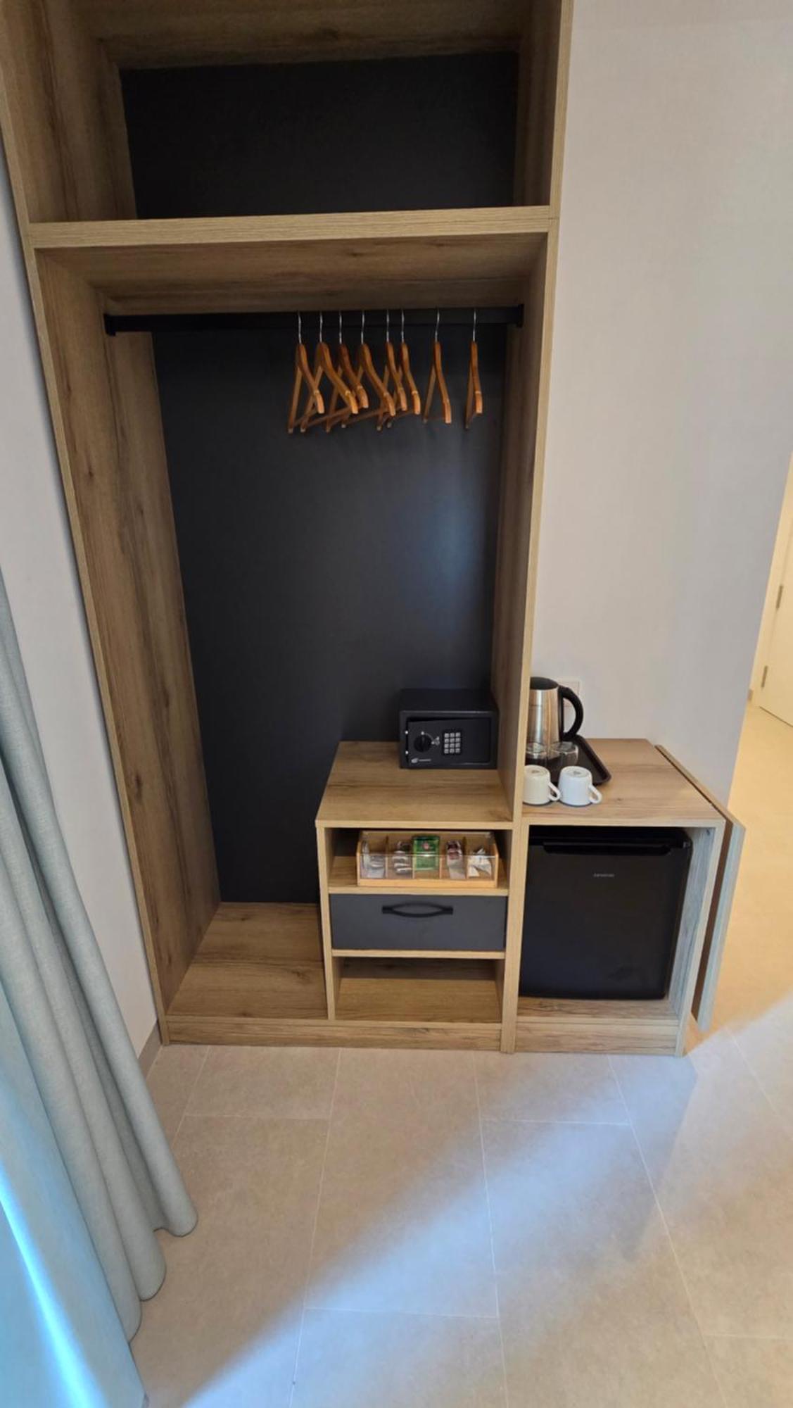 Hostal Rambla 24 By Holihome 알리칸테 외부 사진